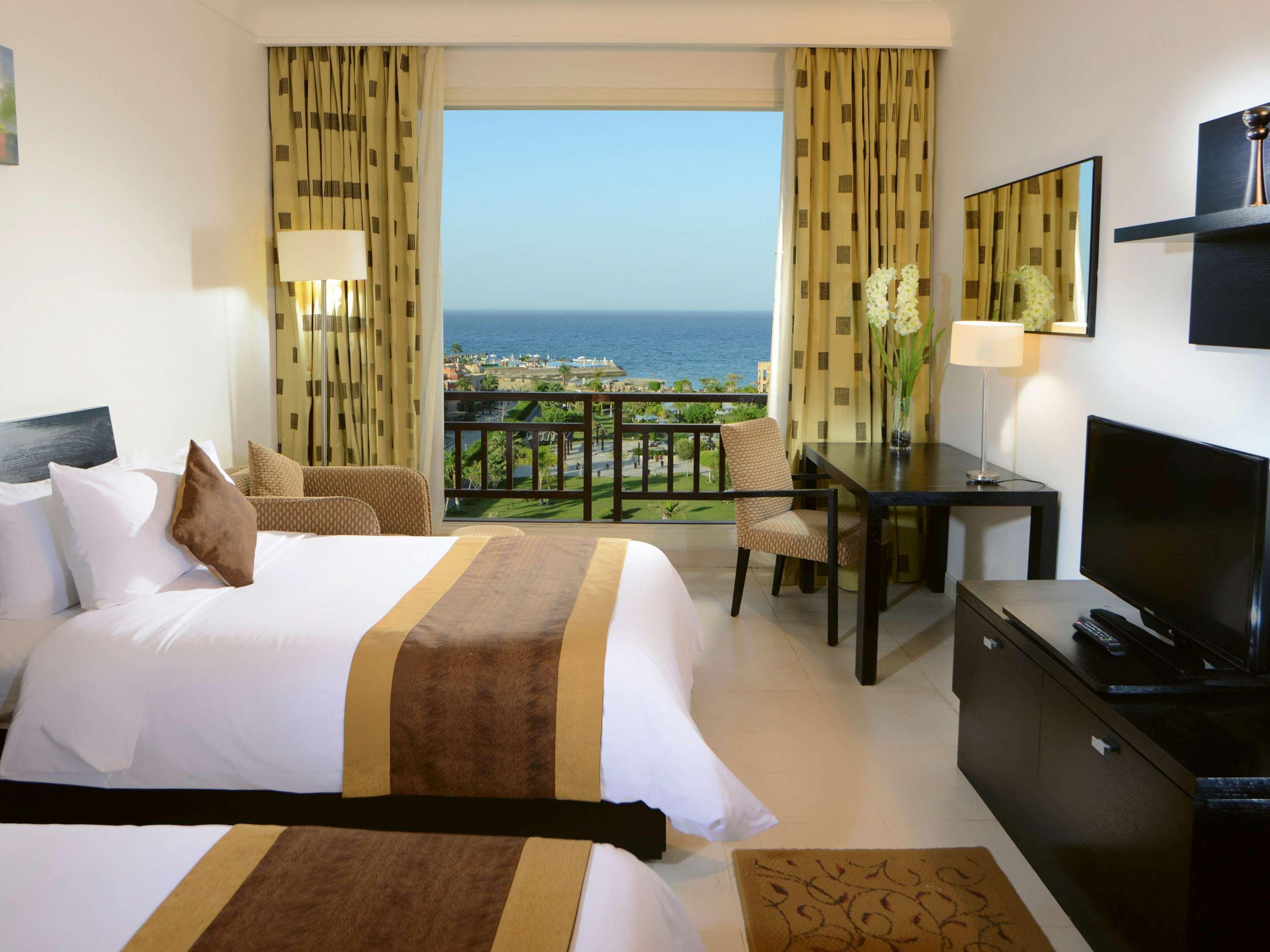 Moevenpick Resort El Sokhna Ain Soukhna Exteriér fotografie A room at the Hilton Sharm El Sheikh