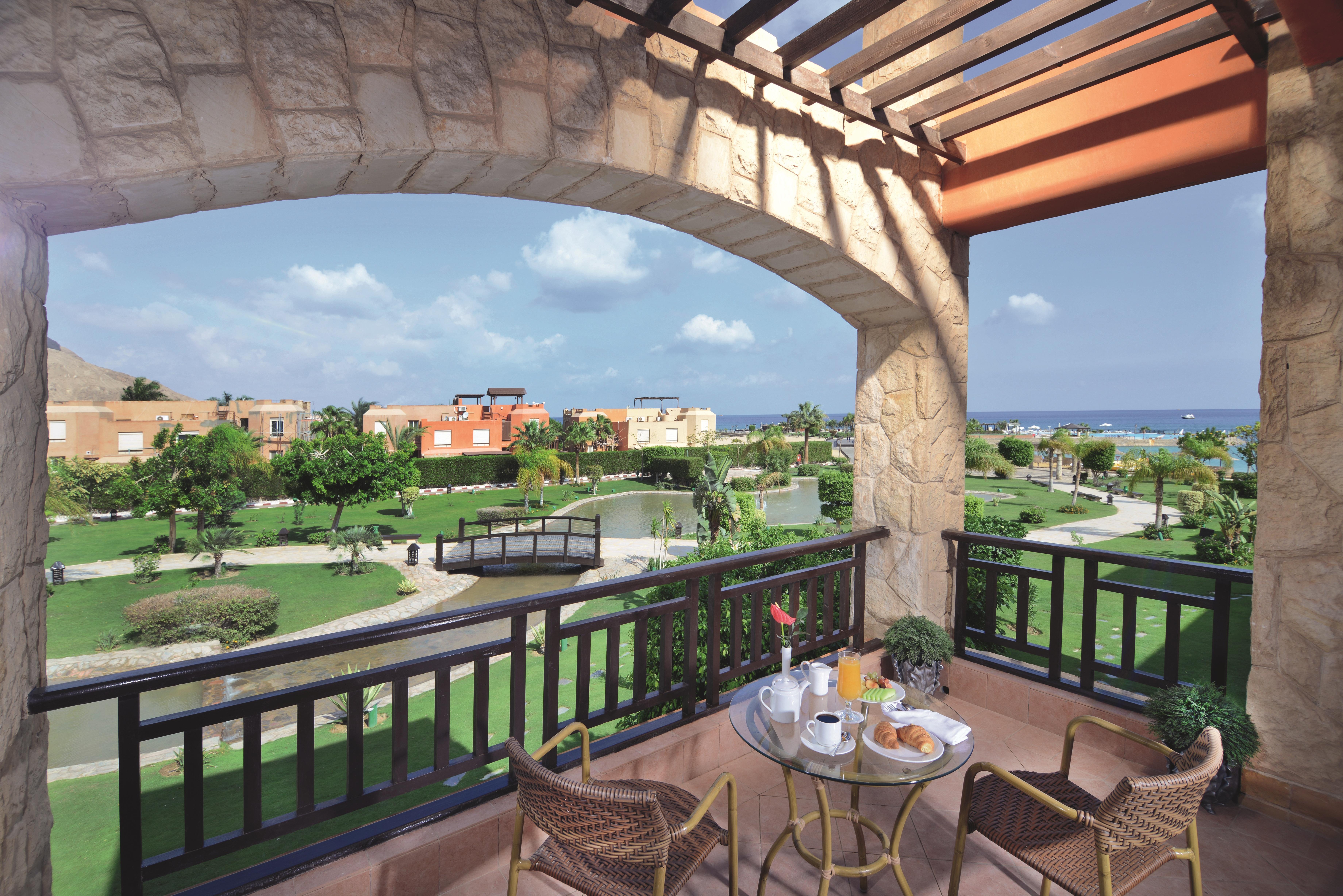 Moevenpick Resort El Sokhna Ain Soukhna Exteriér fotografie View from a balcony