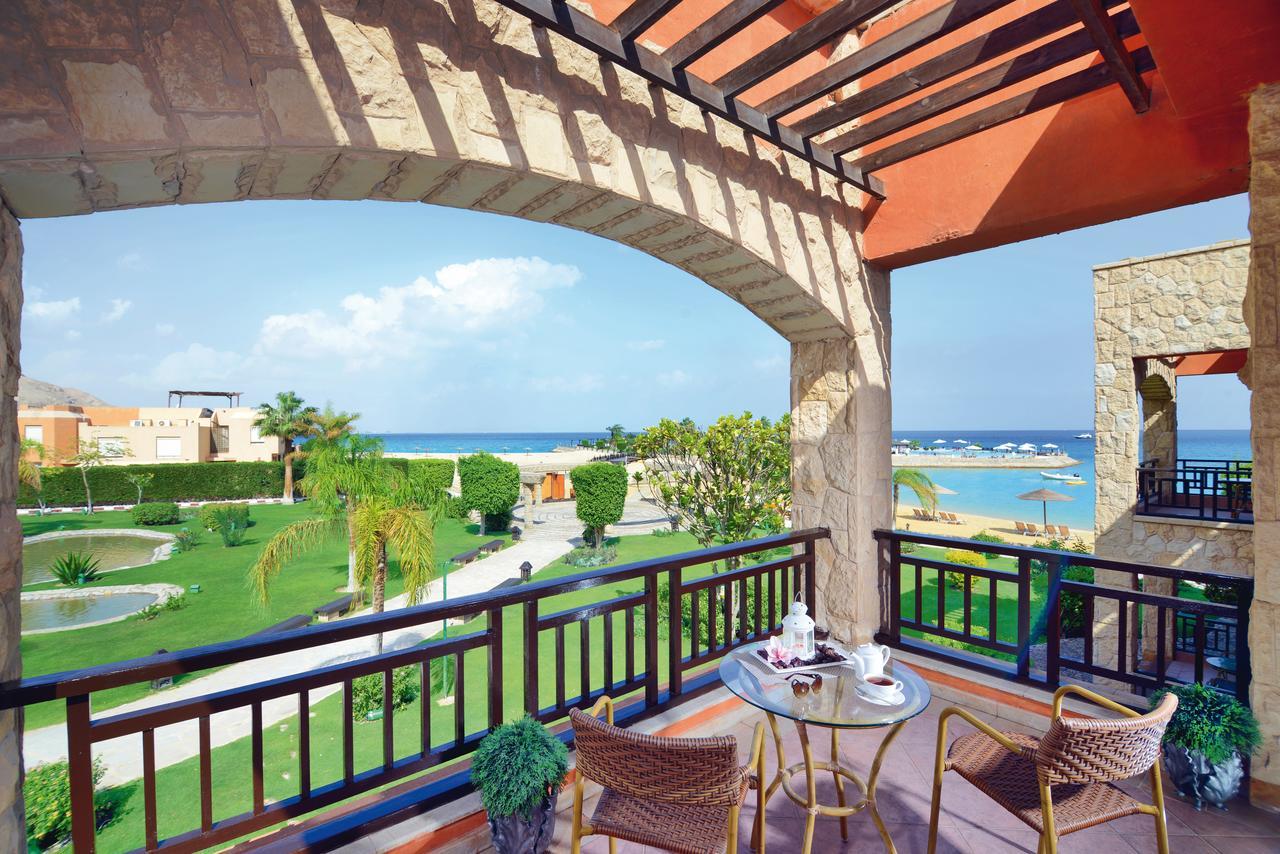 Moevenpick Resort El Sokhna Ain Soukhna Exteriér fotografie View from a balcony